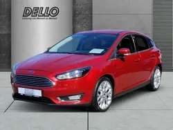 Rot Gebraucht 2015 Ford Focus Titanium Limousine | 10.990 € (Fairer Preis)
