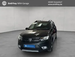 Kometengrau metallic Gebraucht 2018 Dacia Sandero Celebration Kleinwagen | 9.950 € (Fairer Preis)