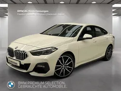 Weiß Gebraucht 2024 BMW 220 Comfort Edition Coupé | 35.970 € (Fairer Preis)