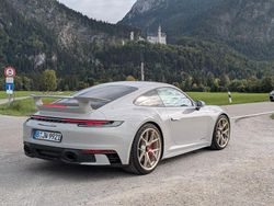 Grau Gebraucht 2023 Porsche 992 Coupé | 149.000 € (Etwas zu teuer)