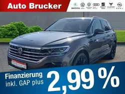 Grau Gebraucht 2022 VW Touareg R-line SUV | 44.870 € (Fairer Preis)
