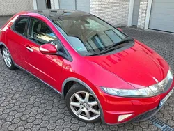 Rot Gebraucht 2009 Honda Civic Executive Limousine | 3.799 € (Fairer Preis)