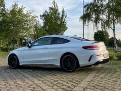 Weiß Gebraucht 2018 Mercedes C43 AMG AMG Coupé | 44.399 € (Etwas zu teuer)