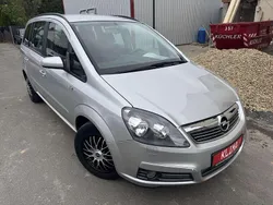 Grau Gebraucht 2007 Opel Zafira Edition Van / Kleinbus | 3.299 € (Fairer Preis)