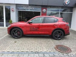 Rot Gebraucht 2023 Alfa Romeo Stelvio Veloce SUV | 41.900 € (Fairer Preis)