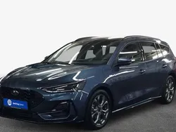 Blau Gebraucht 2024 Ford Focus ST-Line Kombi | 26.826 € (Guter Preis)