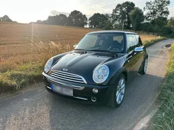 Schwarz Gebraucht 2006 Mini Cooper Kleinwagen | 2.000 €