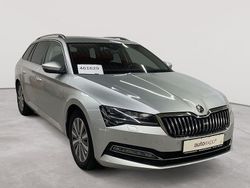 Brillantsilber metallic Gebraucht 2022 Skoda Superb Style Kombi | 21.390 € (Fairer Preis)
