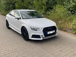 Weiß Gebraucht 2019 Audi A3 S-Line Limousine | 22.000 € (Guter Preis)