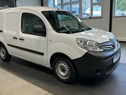 Weiß Gebraucht 2017 Renault Kangoo Van / Kleinbus | 9.490 € (Guter Preis)