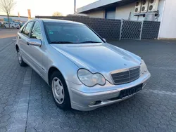 Silber Gebraucht 2002 Mercedes C180 Classic Limousine | 2.490 € (Fairer Preis)