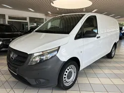 Weiß Gebraucht 2017 Mercedes Vito Van / Kleinbus | 13.490 € (Fairer Preis)