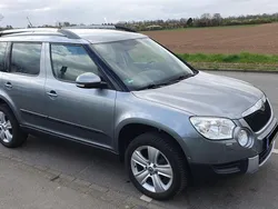 Grau Gebraucht 2011 Skoda Yeti Plus Edition SUV | 9.750 € (Fairer Preis)
