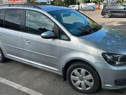 Silber Gebraucht 2010 VW Touran Van / Kleinbus | 4.990 € (Guter Preis)
