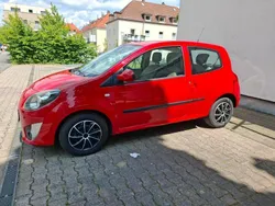 Rot Gebraucht 2010 Renault Twingo Kleinwagen | 2.500 €
