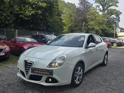 Weiß Gebraucht 2011 Alfa Romeo Giulietta Turismo Kleinwagen | 4.500 € (Fairer Preis)