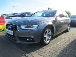 Grau Gebraucht 2012 Audi A4 S-Line Kombi | 15.490 €