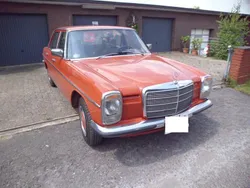 Orange Gebraucht 1976 Mercedes 200 Limousine | 12.500 €