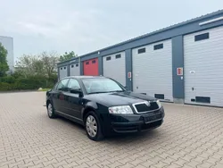 Schwarz Gebraucht 2004 Skoda Superb Comfort Limousine | 2.499 € (Fairer Preis)