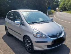 Silber Gebraucht 2004 Honda Jazz ES Kleinwagen | 2.800 € (Etwas zu teuer)