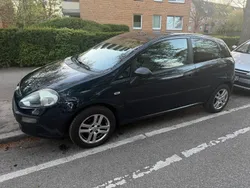 Blau Gebraucht 2010 Fiat Punto Kleinwagen | 2.150 € (Fairer Preis)