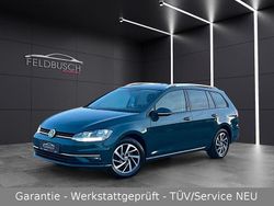 Grün Gebraucht 2018 VW Golf VII Sound Limousine | 13.980 € (Guter Preis)