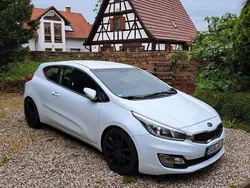 Weiß Gebraucht 2014 Kia ProCeed Vision Kleinwagen | 8.450 €