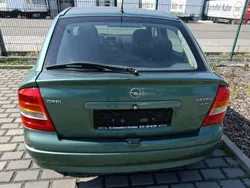Grün Gebraucht 2000 Opel Astra Elegance Limousine | 700 € (Guter Preis)