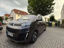 Grau Gebraucht 2016 Citroën Spacetourer Feel Van | 23.999 € (Etwas zu teuer)
