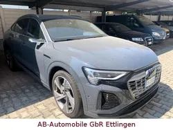 Grau Gebraucht 2024 Audi Q8 Sportback e-tron S-Line SUV | 57.900 € (Superpreis)