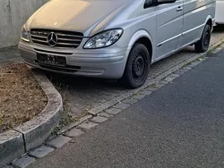 Silber Gebraucht 2007 Mercedes Viano Van / Kleinbus | 2.950 €