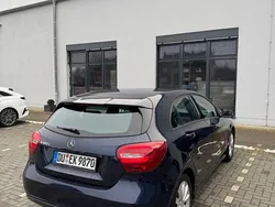 Blau Gebraucht 2017 Mercedes A180 Limousine | 11.500 € (Fairer Preis)