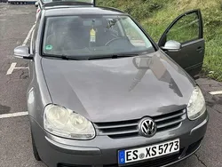 Grau Gebraucht 2007 VW Golf V United Kleinwagen | 6.500 € (Teuer)