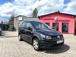 Schwarz Gebraucht 2020 VW Caddy Trendline Van / Kleinbus | 25.999 € (Fairer Preis)