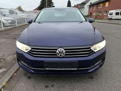 Atlantic blue metallic Gebraucht 2017 VW Passat Comfortline Kombi | 11.490 € (Guter Preis)
