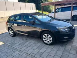 Schwarz Gebraucht 2015 Opel Astra Kombi | 7.999 € (Fairer Preis)