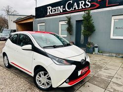 Weiß Gebraucht 2016 Toyota Aygo X-play Kleinwagen | 10.990 € (Fairer Preis)