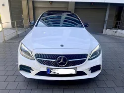Weiß Gebraucht 2021 Mercedes C300 Limousine | 34.900 € (Fairer Preis)