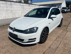 Weiß Gebraucht 2015 VW Golf VII Comfortline Limousine | 7.490 € (Fairer Preis)