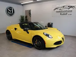 Gelb Gebraucht 2016 Alfa Romeo 4C Cabrio | 88.000 €