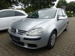 Silber Gebraucht 2004 VW Golf V Comfortline Limousine | 4.999 € (Teuer)