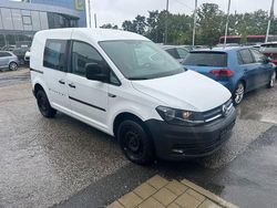 Blau Gebraucht 2017 VW Caddy Van / Kleinbus | 11.699 € (Guter Preis)