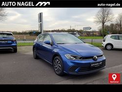 Blau Gebraucht 2023 VW Polo Life Kleinwagen | 16.799 € (Guter Preis)