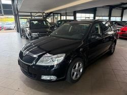 Schwarz Gebraucht 2012 Skoda Octavia Family Kombi | 3.490 € (Guter Preis)