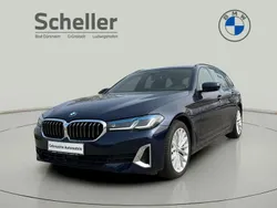 Blau Gebraucht 2021 BMW 540 Luxury Line Kombi | 39.900 € (Fairer Preis)