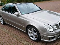 Grau Gebraucht 2007 Mercedes E63 AMG AMG Limousine | 15.500 € (Teuer)