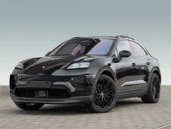 Tiefschwarzmetallic Gebraucht 2025 Porsche Macan SUV | 111.880 € (Fairer Preis)