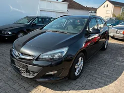Schwarz Gebraucht 2014 Opel Astra Edition Kombi | 3.999 € (Fairer Preis)