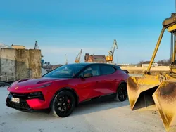 Rot Gebraucht 2024 Lotus Eletre SUV | 159.758 €