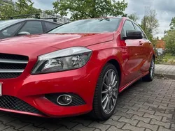 Rot Gebraucht 2013 Mercedes A180 Kleinwagen | 11.500 € (Etwas zu teuer)